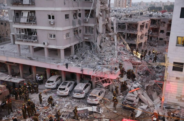 عاجل: تدمير وإحراق أكبر ملجأ  في تل أبيب يُعتقد أنه كان يحوي قيادات الجيش الإسرائيلي